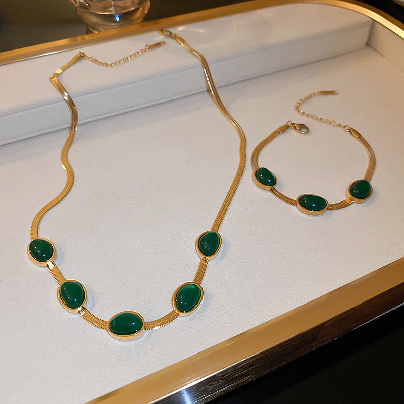 Awesome Green Stone Necklace for woman/Girls