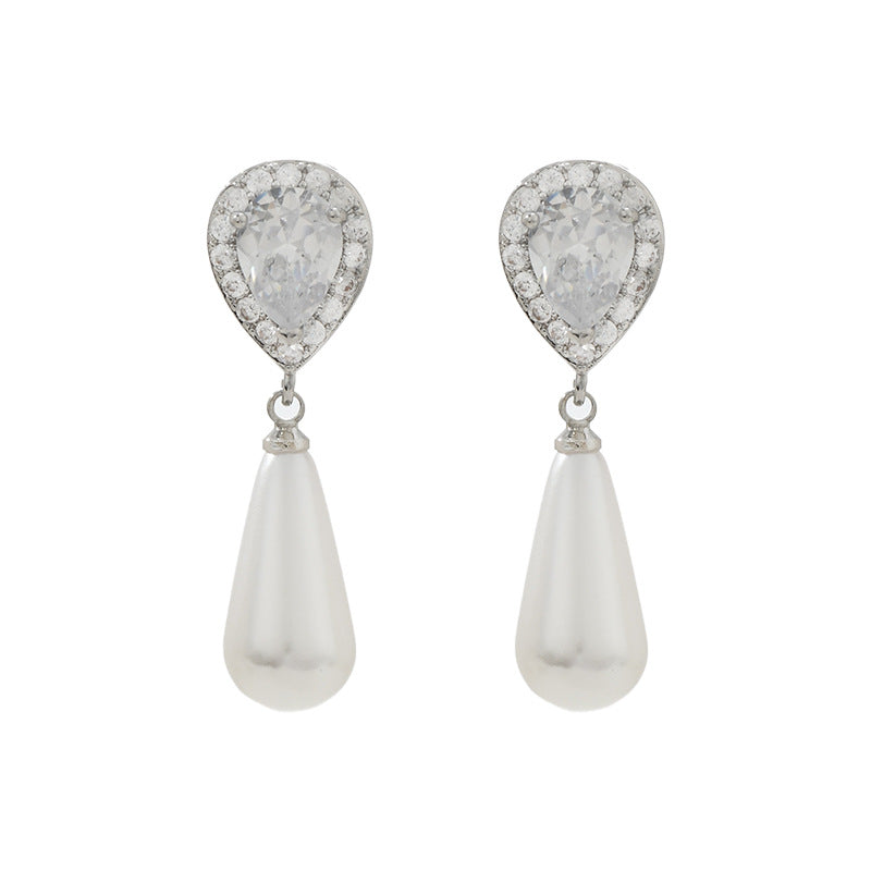 Diamond Pearl Earrings for woman